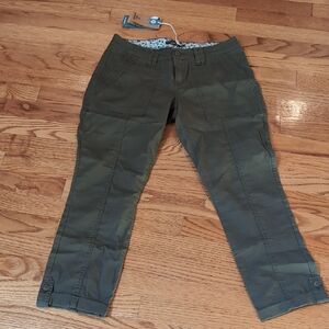 Prana Green Jasper Mari Capri Pants